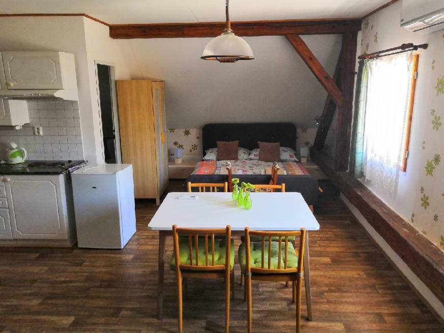 Abc Apartments Černá v Pošumaví Екстериор снимка